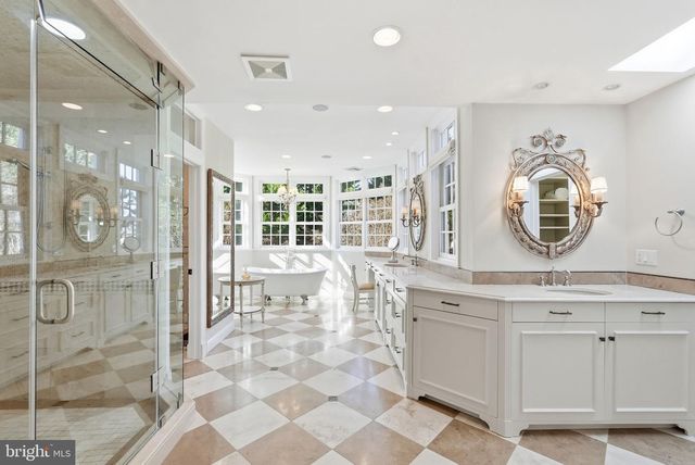 13004 N COMMONS WAY, Rockville, MD 20854