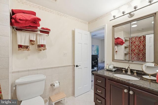 13004 N COMMONS WAY, Rockville, MD 20854