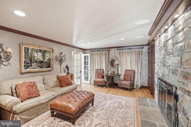 13004 N COMMONS WAY, Rockville, MD 20854