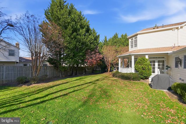 13004 N COMMONS WAY, Rockville, MD 20854