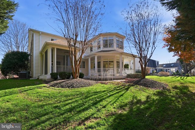 13004 N COMMONS WAY, Rockville, MD 20854