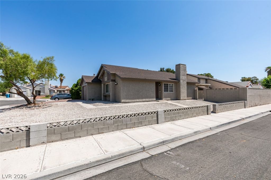 7194 Hardtack Circle, Las Vegas, NV 89119 — photo 5