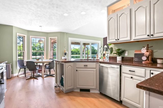 3511 Keystone Hills Drive, Evansville, IN 47711