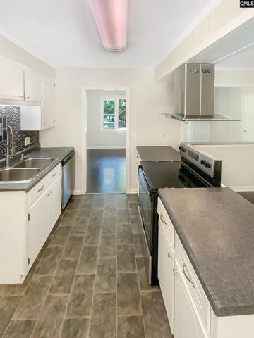 120 Thackeray Lane, Lexington, SC 29073