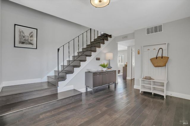 249 Baker St, Benicia, CA 94510