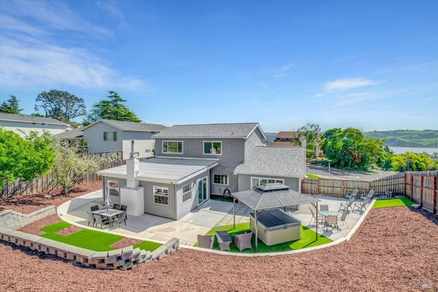 249 Baker St, Benicia, CA 94510