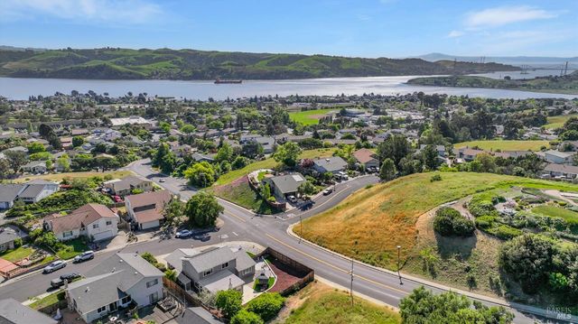249 Baker St, Benicia, CA 94510