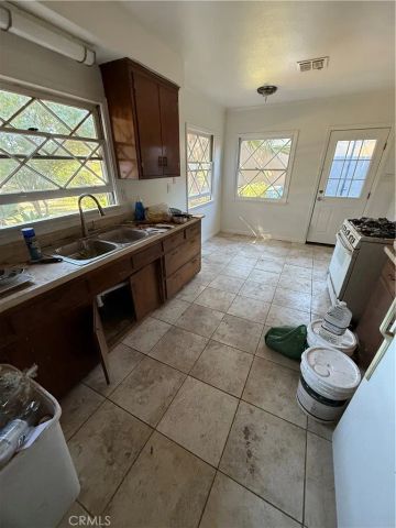 3979 Bandini, Riverside, CA 92506