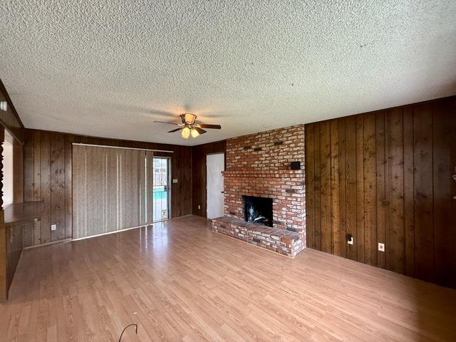 4382 N Crystal Avenue, Fresno, CA 93705