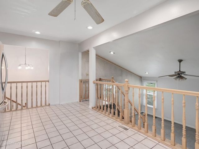 290 LOVELAND Drive, Glendale Heights, IL 60139