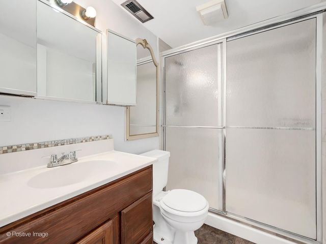 290 LOVELAND Drive, Glendale Heights, IL 60139