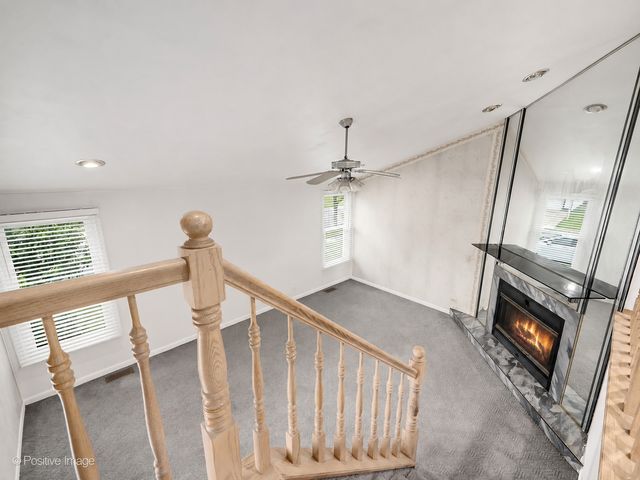 290 LOVELAND Drive, Glendale Heights, IL 60139