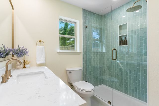 2212 Mountainview Drive, Hurst, TX 76054