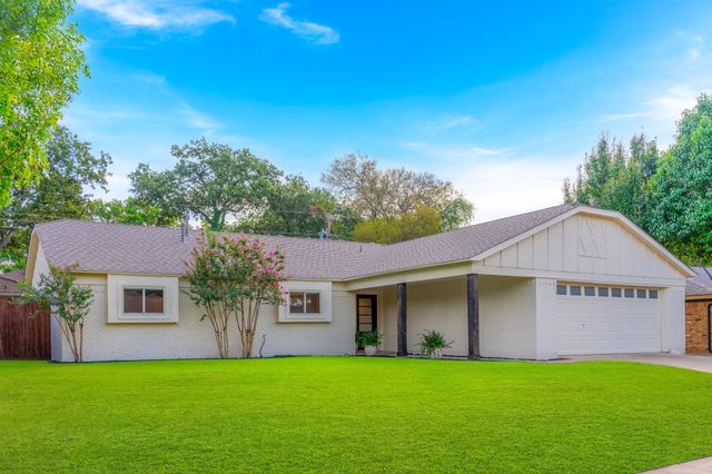 2212 Mountainview Drive, Hurst, TX 76054