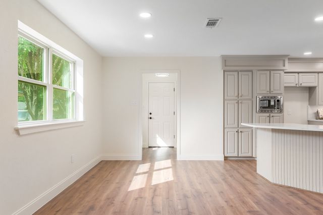 2212 Mountainview Drive, Hurst, TX 76054