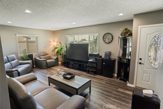 41537 47th Street West, Lancaster, CA 93536