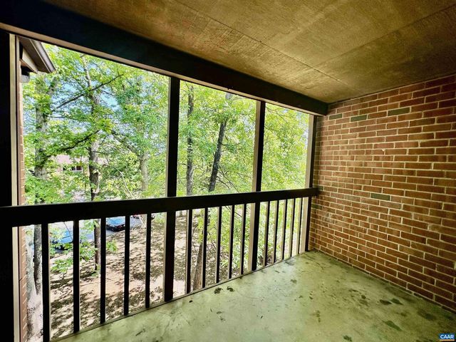 103 TURTLE CREEK RD #11, Charlottesville, VA 22901
