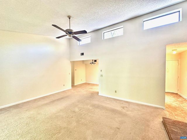 103 TURTLE CREEK RD #11, Charlottesville, VA 22901