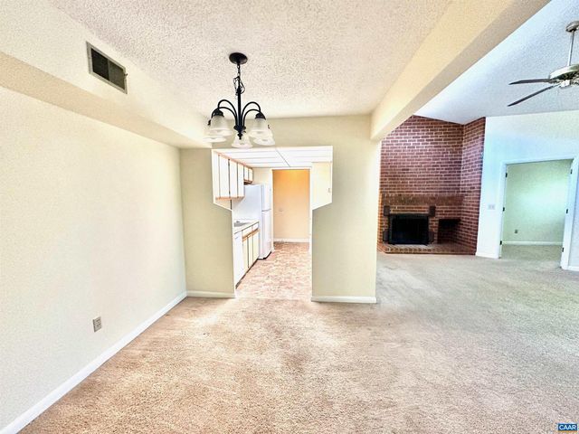 103 TURTLE CREEK RD #11, Charlottesville, VA 22901