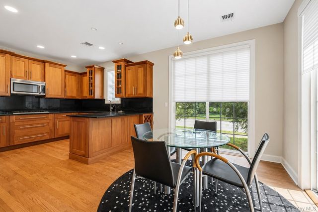 283 Altessa Boulevard, Melville, NY 11747
