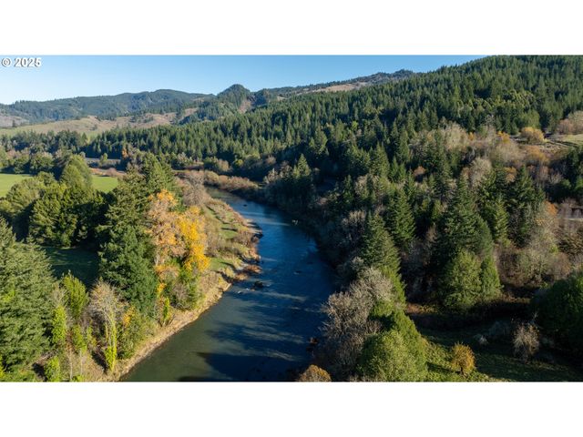 45275 HIGHWAY 242, Myrtle Point, OR 97458