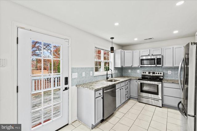 9617 THOUSAND OAKS LN, Spotsylvania, VA 22551