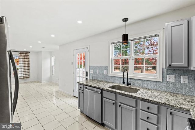 9617 THOUSAND OAKS LN, Spotsylvania, VA 22551