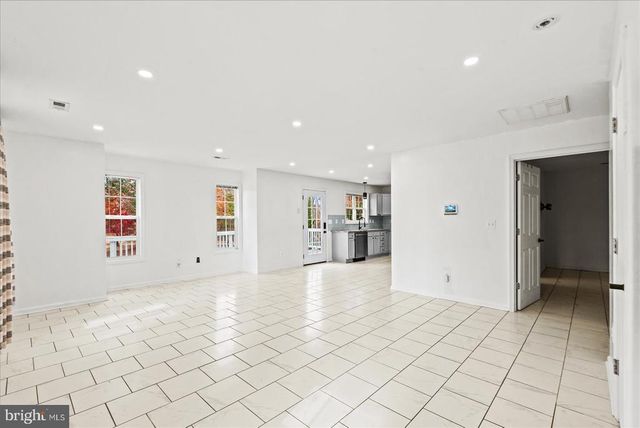 9617 THOUSAND OAKS LN, Spotsylvania, VA 22551