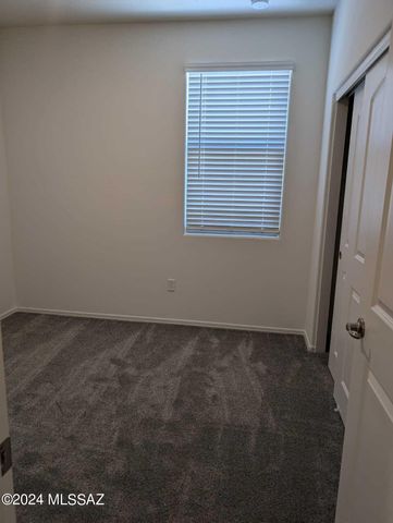 2195 W Desert Topaz Way, Tucson, AZ 85742