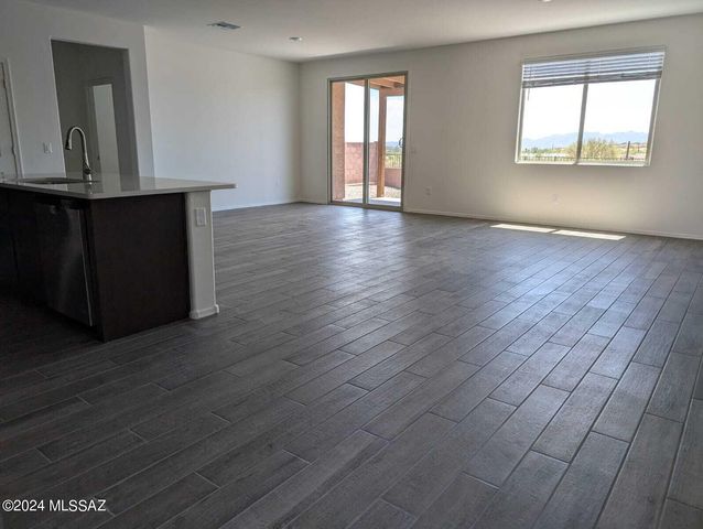 2195 W Desert Topaz Way, Tucson, AZ 85742