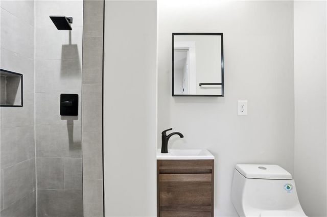 3119 Bellgreen Way, Decatur, GA 30032