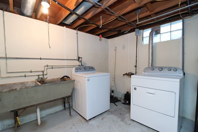 1462 S Lascerne Circle, Mansfield, OH 44906