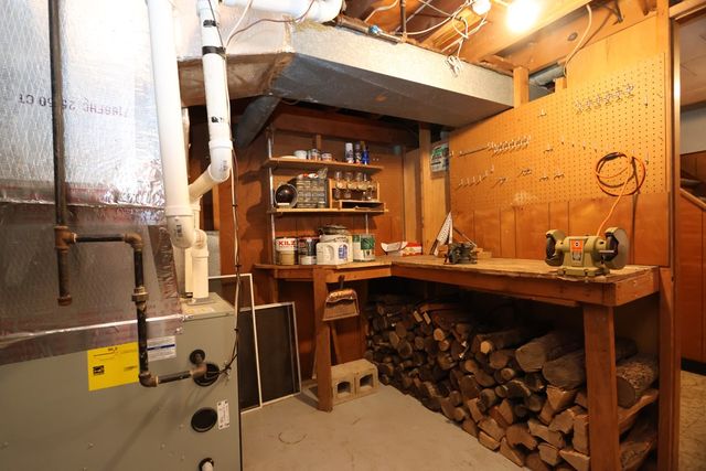 1462 S Lascerne Circle, Mansfield, OH 44906