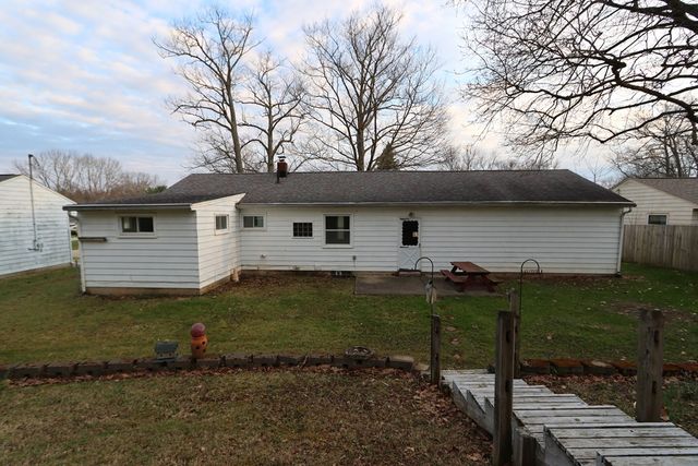 1462 S Lascerne Circle, Mansfield, OH 44906