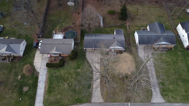 1462 S Lascerne Circle, Mansfield, OH 44906