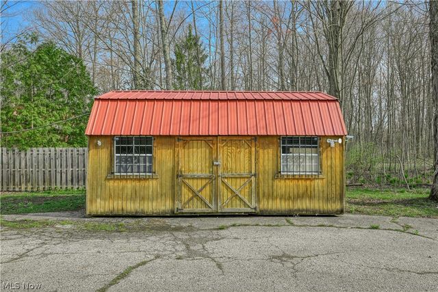 8873 Cooley Road, Ravenna, OH 44266