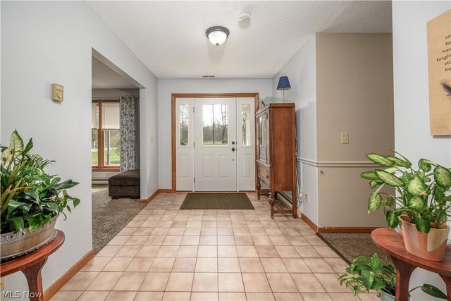 8873 Cooley Road, Ravenna, OH 44266