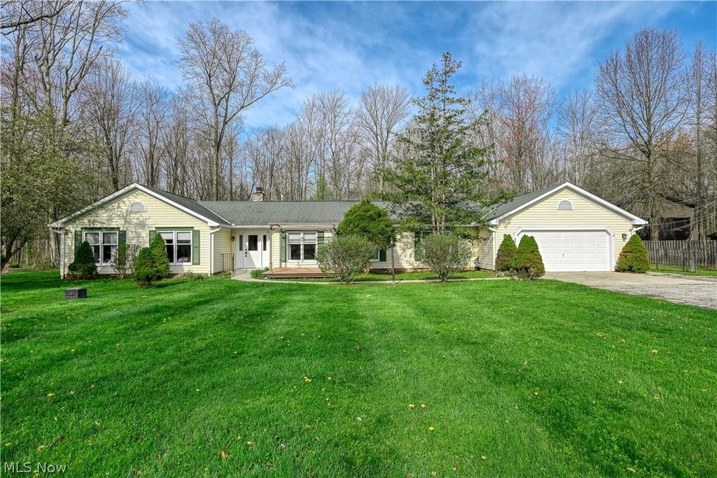 8873 Cooley Road, Ravenna, OH 44266