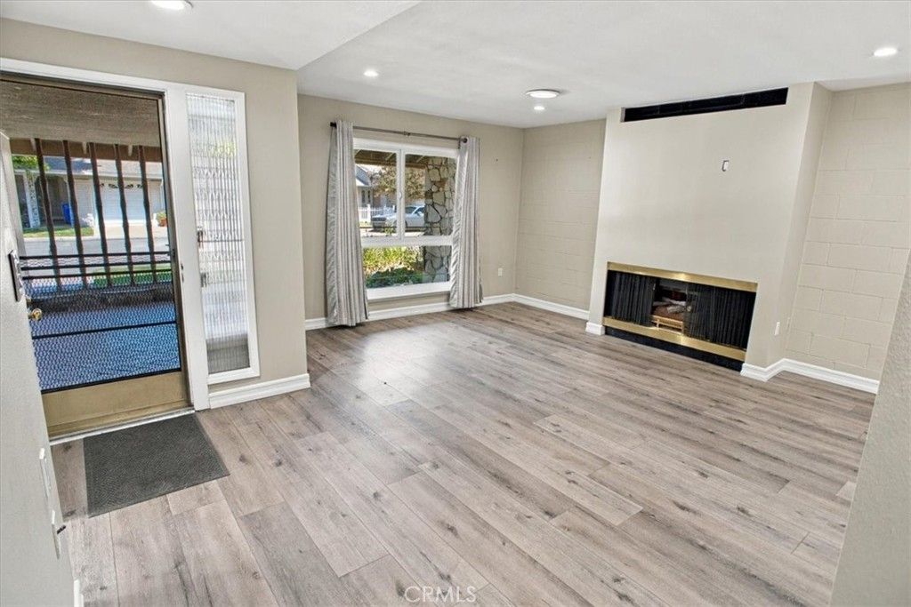 18914 Circle Of The Oaks, Newhall, CA 91321 — photo 2