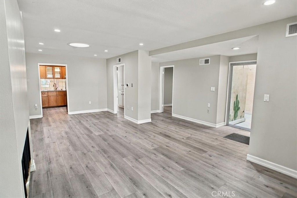 18914 Circle Of The Oaks, Newhall, CA 91321 — photo 4