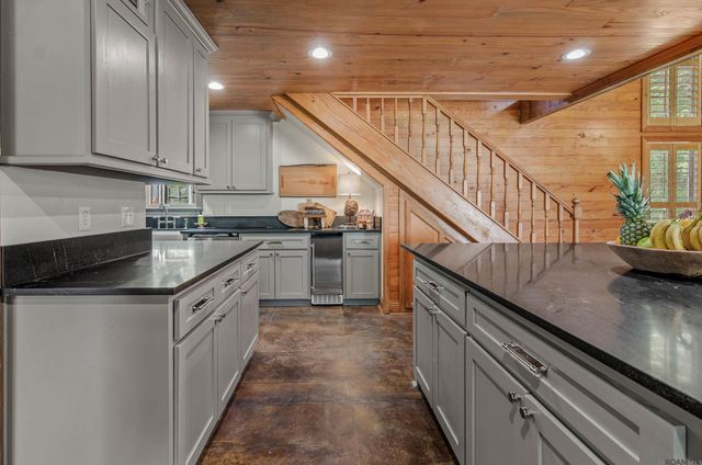 4636 River Rd, Clinton, LA 70722