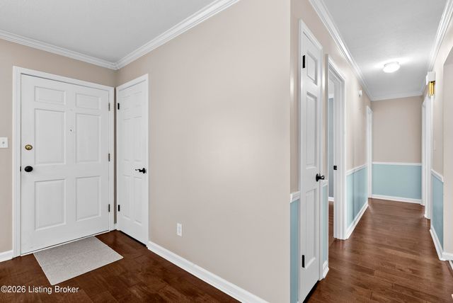 4802 Famous Way, Louisville, KY 40219