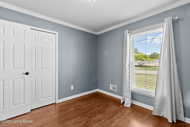 4802 Famous Way, Louisville, KY 40219
