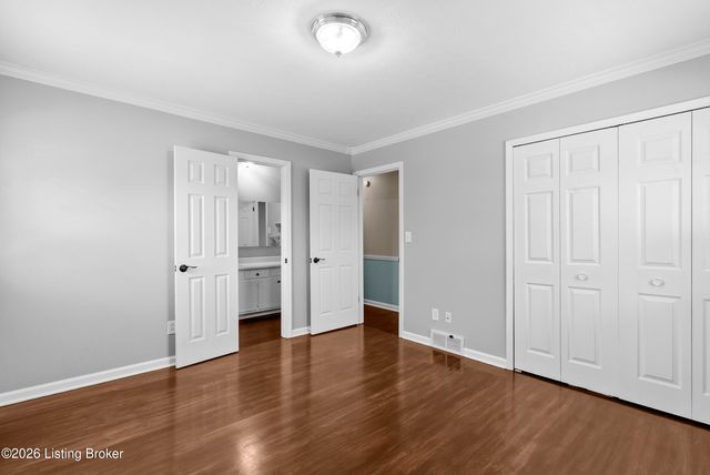 4802 Famous Way, Louisville, KY 40219
