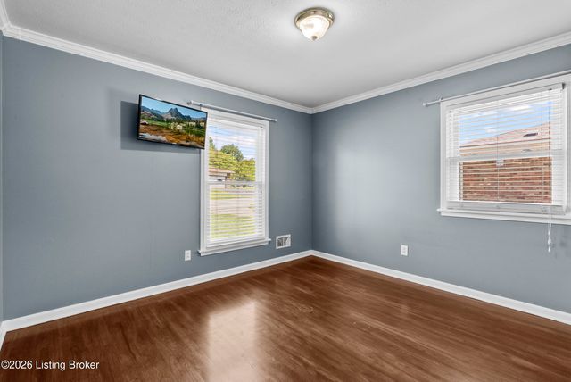4802 Famous Way, Louisville, KY 40219