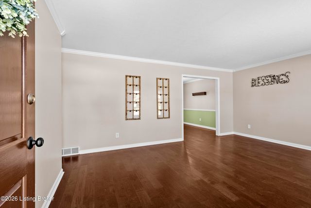 4802 Famous Way, Louisville, KY 40219