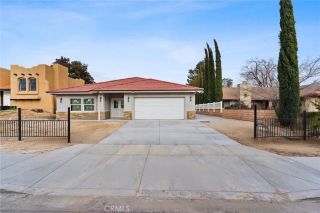 15688 Kingswood, Victorville, CA 92392