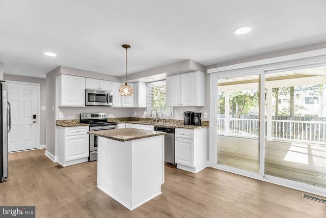3204 LOCKGATE CT, Herndon, VA 20171