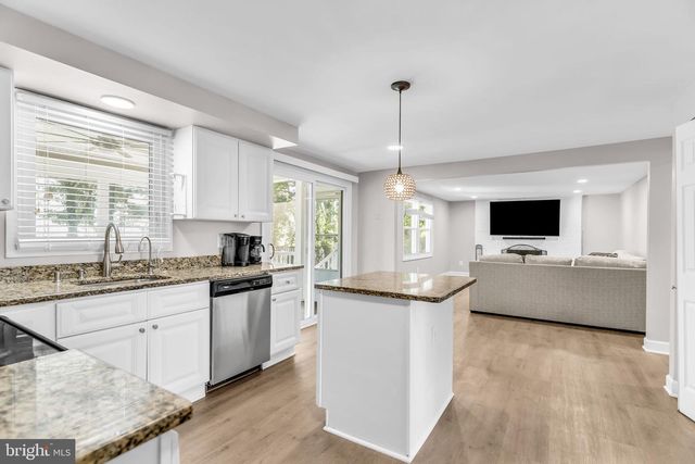 3204 LOCKGATE CT, Herndon, VA 20171