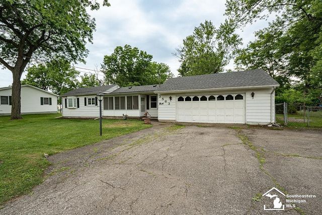 3563 1st Street, La Salle, MI 48145